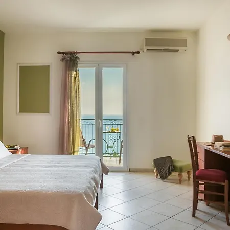 Eagle's Nest Lourdata (Kefalonia)