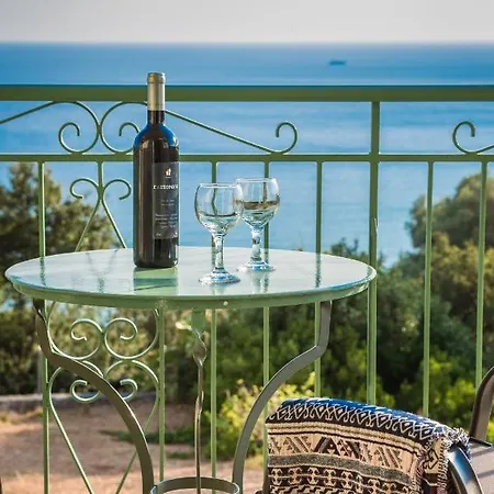 Eagle's Nest Appartement