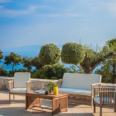 Eagle's Nest Lourdata (Kefalonia)